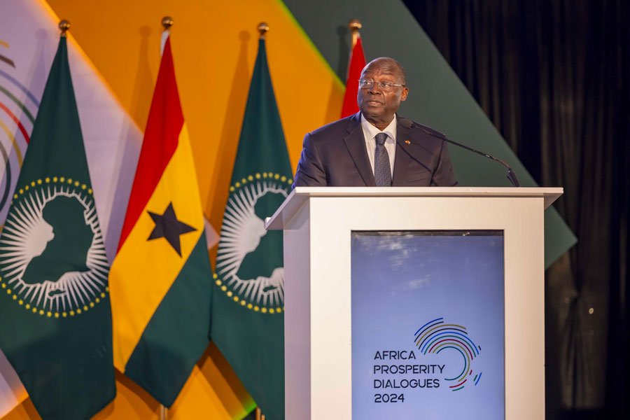 Tiémoko Meyliet KONÉ : Pionnier de l’Unité Africaine au Sommet de la Prospérité à Accra Tiémoko Meyliet KONÉ : Pionnier de l’Unité Africaine au Sommet de la Prospérité à Accra