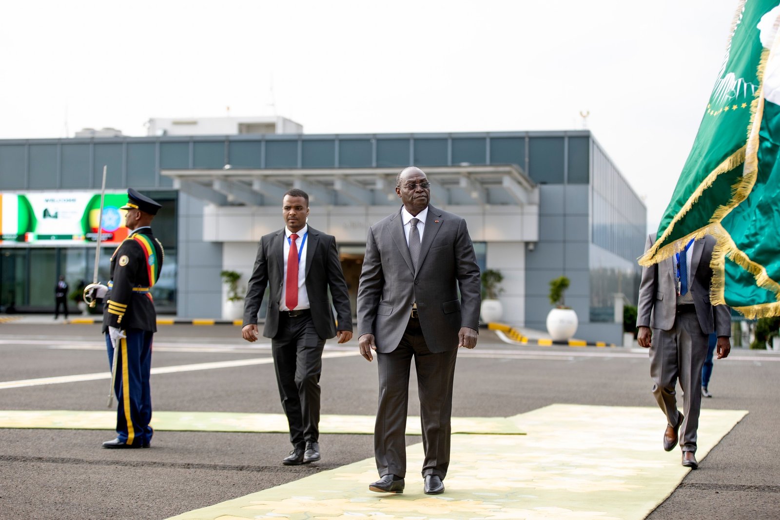 Tiémoko Meyliet Koné représente la Côte d’Ivoire au 37e Sommet de l’Union Africaine Tiémoko Meyliet Koné représente la Côte d’Ivoire au 37e Sommet de l’Union Africaine