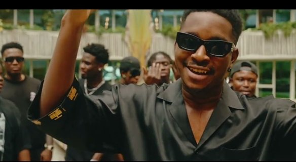 Côte d’Ivoire: le tube »Coup du marteau » franchit la barre de 20 millions de vues (Youtube) Côte d’Ivoire: le tube »Coup du marteau » franchit la barre de 20 millions de vues (Youtube)