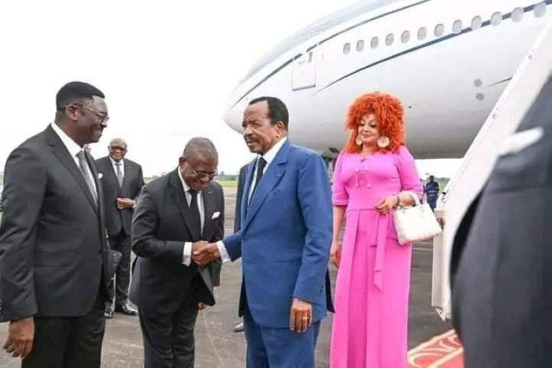 Cameroun: le Roi Paul Biya de retour, après plusieurs semaines d’absence Cameroun: le Roi Paul Biya de retour, après plusieurs semaines d’absence